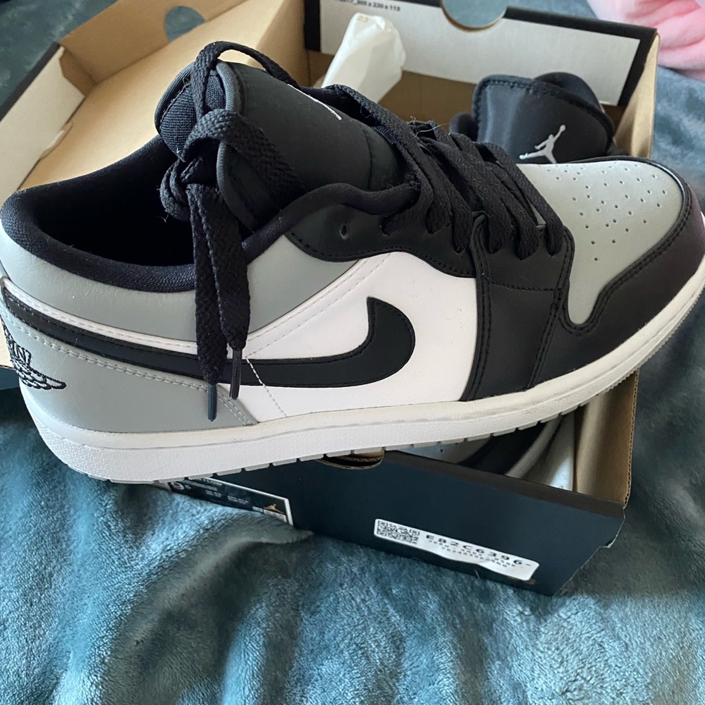 Nike air Jordan 1 shadow toe size 9.5